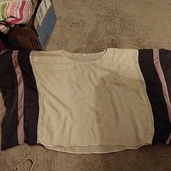 Blouse - Picture 3 of 3